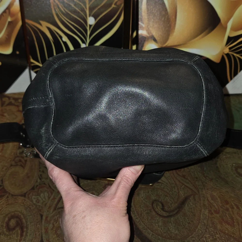 Coach Vintage Soho Legacy 9186 2001 Black Leather Bucket Bag $390 Retail GUC - Picture 7 of 16